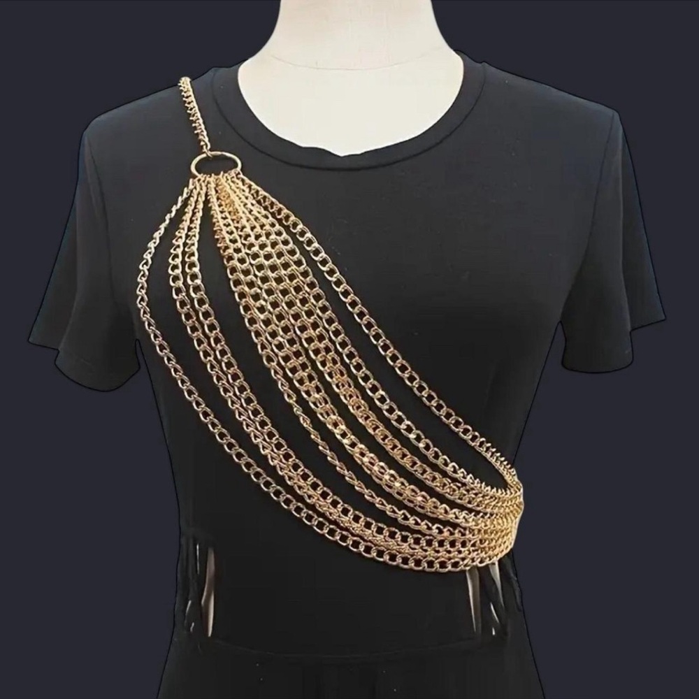 Gold Chain Belt with Luxurious Texture